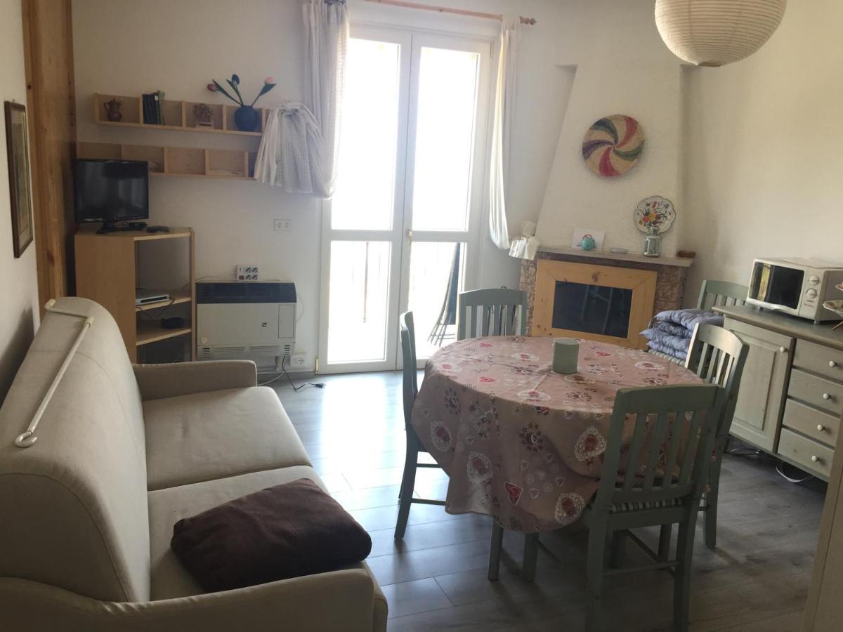 Casa Roby Lägenhet Tremosine Exteriör bild