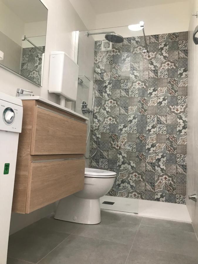 Casa Roby Lägenhet Tremosine Exteriör bild